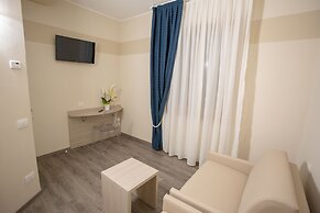Home Hotel