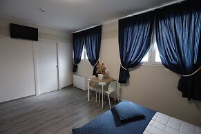 Home Hotel