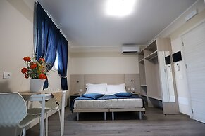 Home Hotel