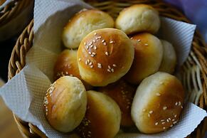 Horton Towers & Cottages