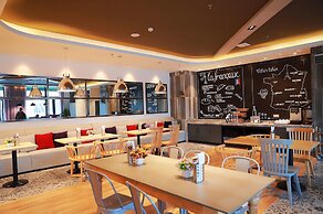 Campanile Shenyang South Railway Station