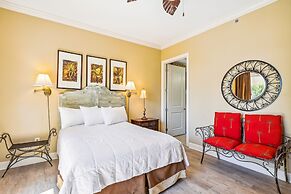 Harbor Landing 201a 3 Bedroom Condo by RedAwning