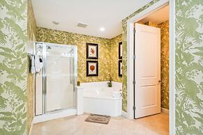 Harbor Landing 201a 3 Bedroom Condo by RedAwning