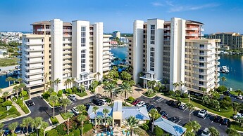 Harbor Landing 201a 3 Bedroom Condo by RedAwning