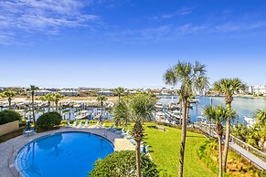 Harbor Landing 201a 3 Bedroom Condo by RedAwning