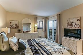 Ocean View Condo Steps Away from Beach, Access to Salt Water Pool by R