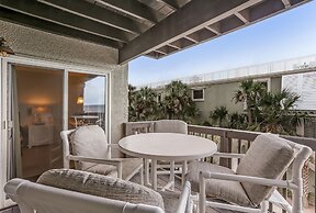 Ocean View Condo Steps Away from Beach, Access to Salt Water Pool by R