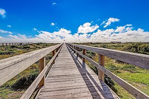 Ocean View Condo Steps Away from Beach, Access to Salt Water Pool by R