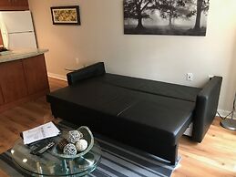 Atlas Suites on Yonge & Bloor