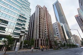 Atlas Suites on Yonge & Bloor