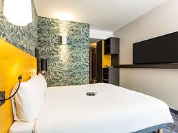 ibis Styles Puteaux Paris La Defense