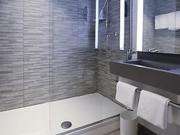 ibis Styles Puteaux Paris La Defense