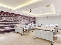 Ibis Jilin Beishan Park Hotel