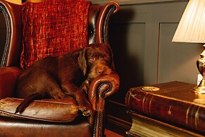 Wheatacre White Lion