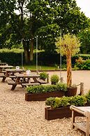 Wheatacre White Lion