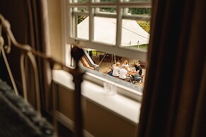 Wheatacre White Lion