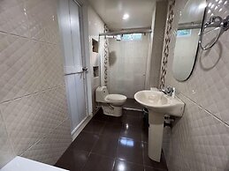 Montes De Beraka - Adults Only