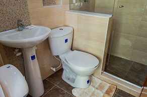 Montes De Beraka - Adults Only