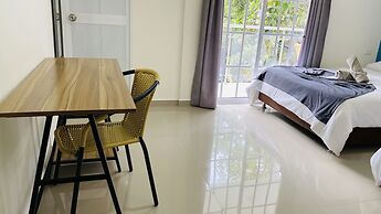 Montes De Beraka - Adults Only