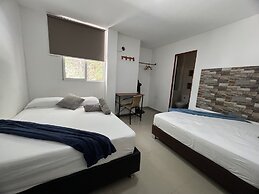 Montes De Beraka - Adults Only