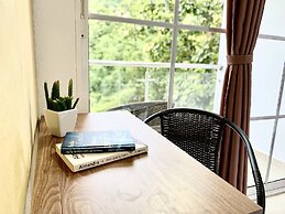 Montes De Beraka - Adults Only