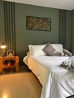 Montes De Beraka - Adults Only