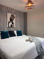 Montes De Beraka - Adults Only