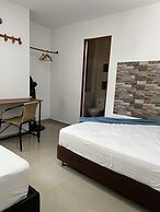 Montes De Beraka - Adults Only