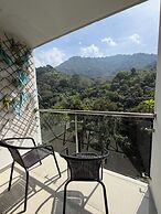 Montes De Beraka - Adults Only