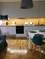 Grey Apartments Kościuszko