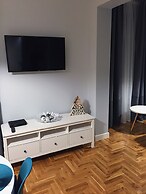 Grey Apartments Kościuszko