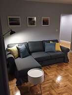 Grey Apartments Kościuszko