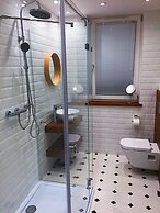 Grey Apartments Kościuszko