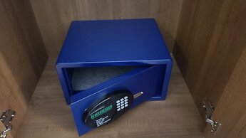 Holiday Inn Express And Suites Chico by IHG