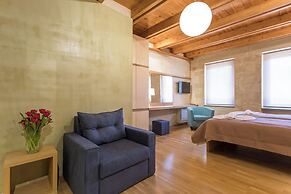 Polixeny's Suites