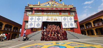 Hotel Samdupling Himalayan Brothers