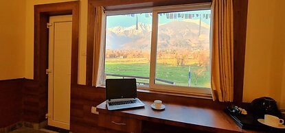 Hotel Samdupling Himalayan Brothers