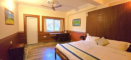 Hotel Samdupling Himalayan Brothers