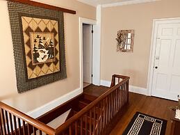 Centennial Inn Bed & Breakfast