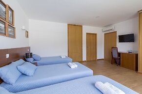 Monte da Guia Alojamento Local