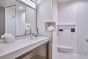 Courtyard by Marriott Petoskey at Victories Square