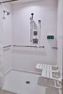 Courtyard by Marriott Petoskey at Victories Square