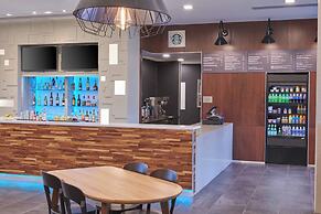 Courtyard by Marriott Petoskey at Victories Square