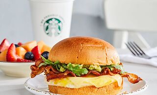 Courtyard by Marriott Petoskey at Victories Square