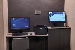 Courtyard by Marriott Petoskey at Victories Square