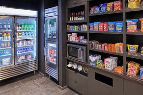 Courtyard by Marriott Petoskey at Victories Square