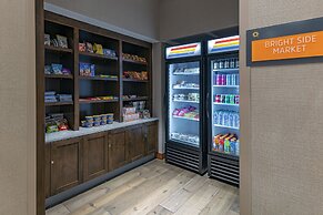 La Quinta Inn & Suites by Wyndham Flagstaff East I-40