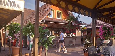 Complex Turistic Max International