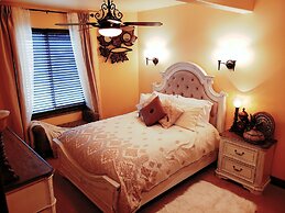 Chateau du Pikes Peak, a Tuscany Retreat