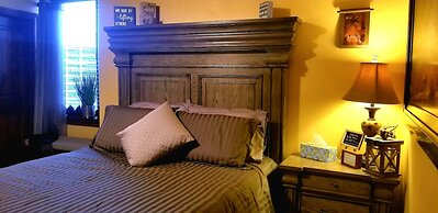 Chateau du Pikes Peak, a Tuscany Retreat